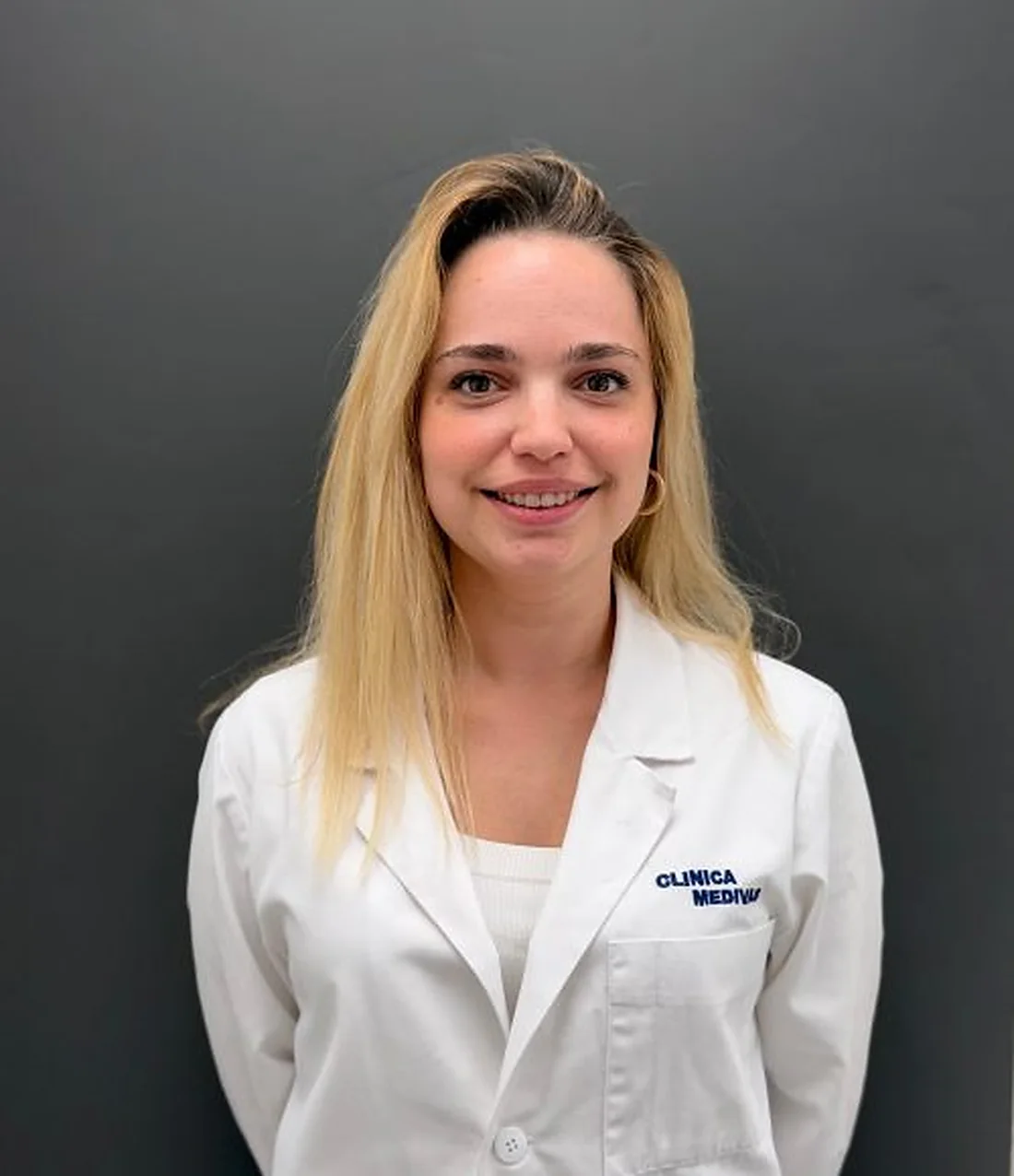 Dra. Laura Juárez Alonso, especialista en Angiología y Cirugía Vascular en Clínica Medivás Madrid