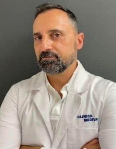 imagen de doctor solares medivas